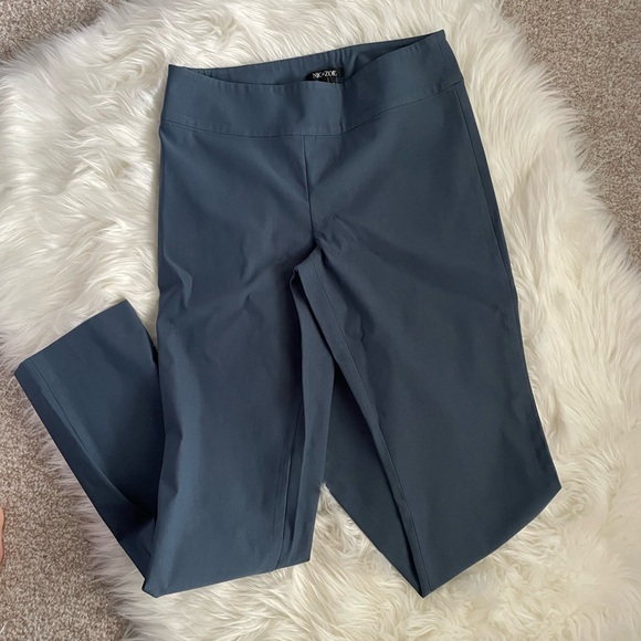 Never worn - 3 piece outfit - pants, top & long sweater - Picture 7 of 12